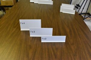 ADHESIVE BASE SHELF DIVIDER 7 x 2