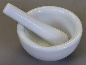 PORCELAIN MORTAR & PESTLE